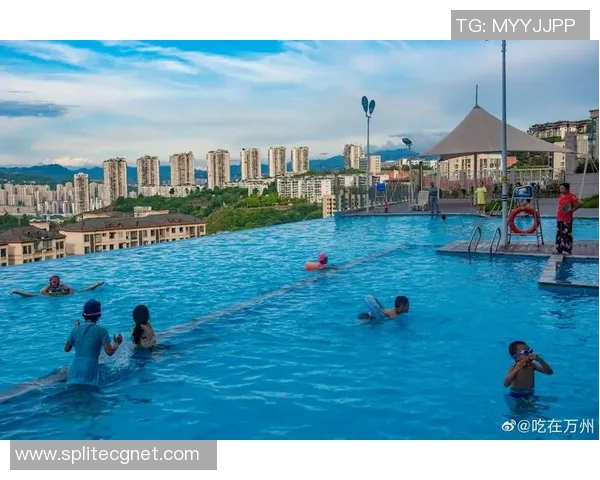 畅游无边泳池，尽享清凉夏日 ver.2